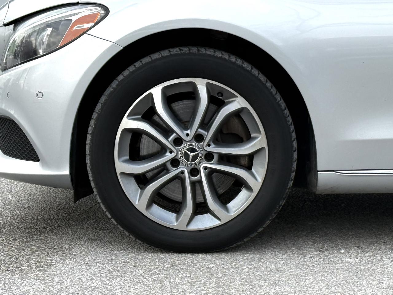 2018 Mercedes-Benz C-Class C 300 l 4MATIC l 18 Service Records l Luxury Pkg Photo