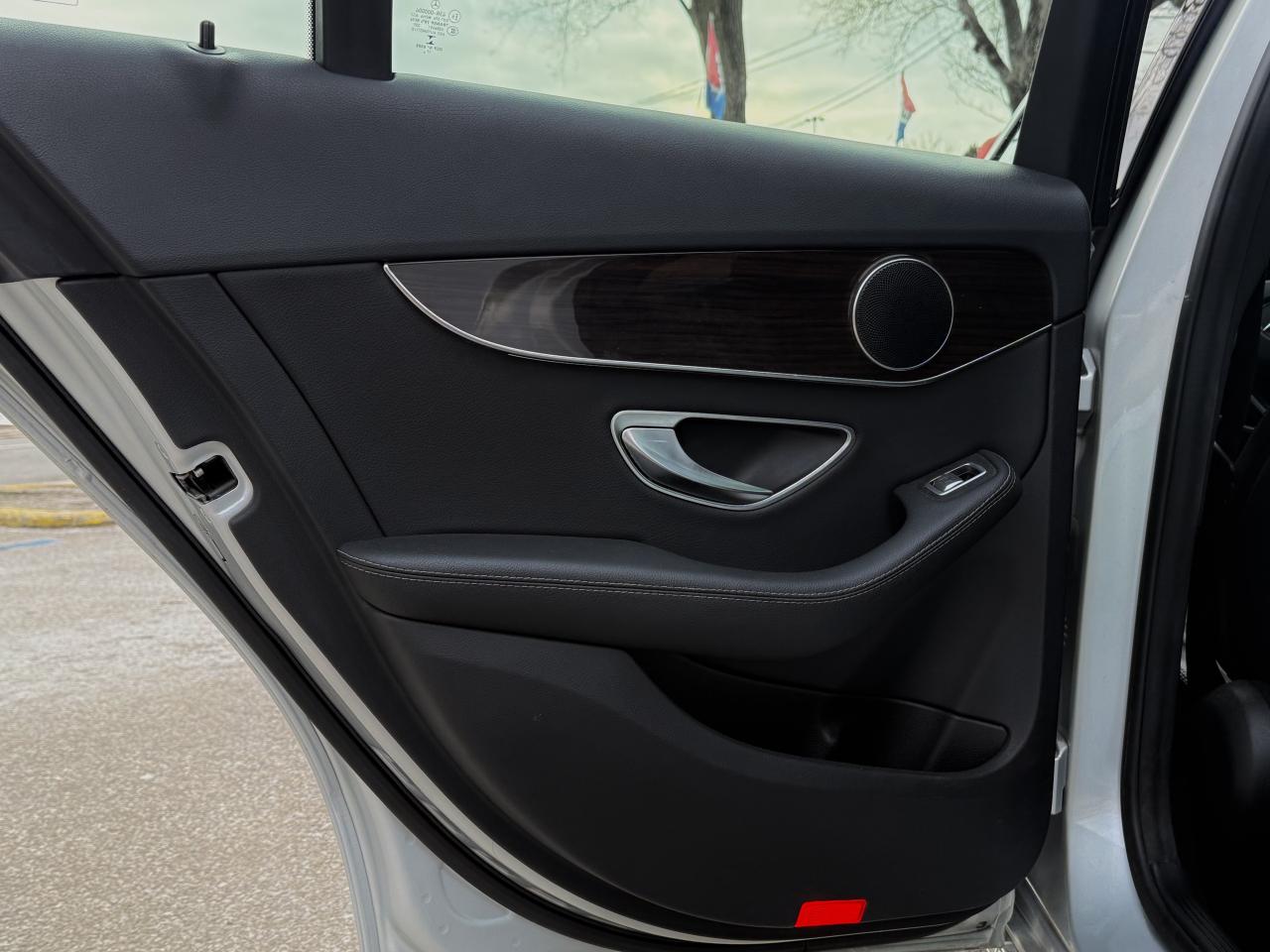 2018 Mercedes-Benz C-Class C 300 l 4MATIC l 18 Service Records l Luxury Pkg Photo