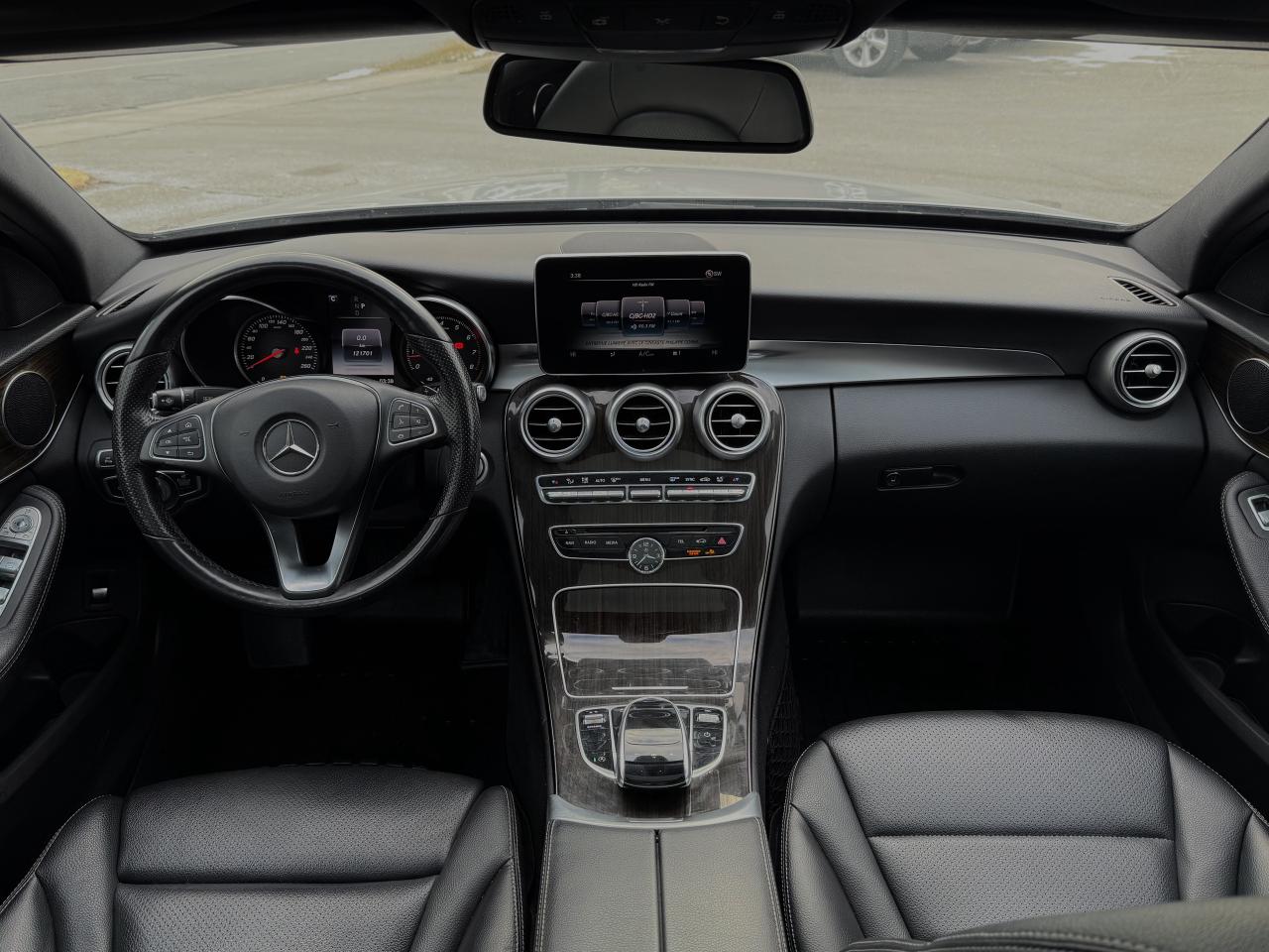 2018 Mercedes-Benz C-Class C 300 l 4MATIC l 18 Service Records l Luxury Pkg Photo