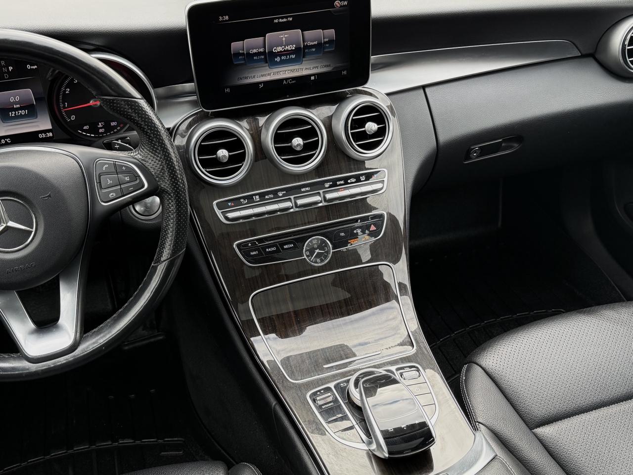 2018 Mercedes-Benz C-Class C 300 l 4MATIC l 18 Service Records l Luxury Pkg Photo