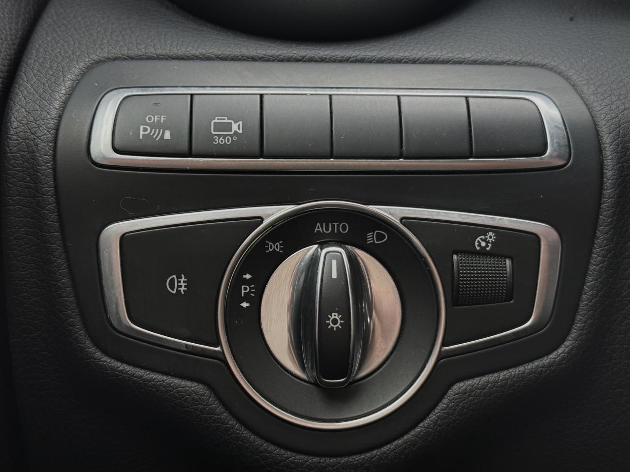 2018 Mercedes-Benz C-Class C 300 l 4MATIC l 18 Service Records l Luxury Pkg Photo