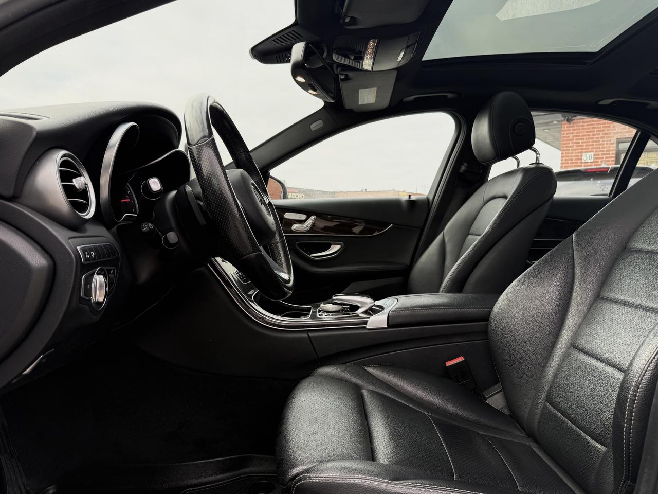 2018 Mercedes-Benz C-Class C 300 l 4MATIC l 18 Service Records l Luxury Pkg Photo