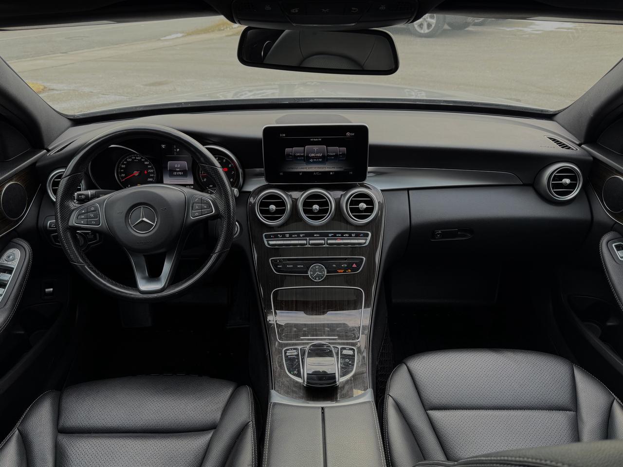 2018 Mercedes-Benz C-Class C 300 l 4MATIC l 18 Service Records l Luxury Pkg Photo