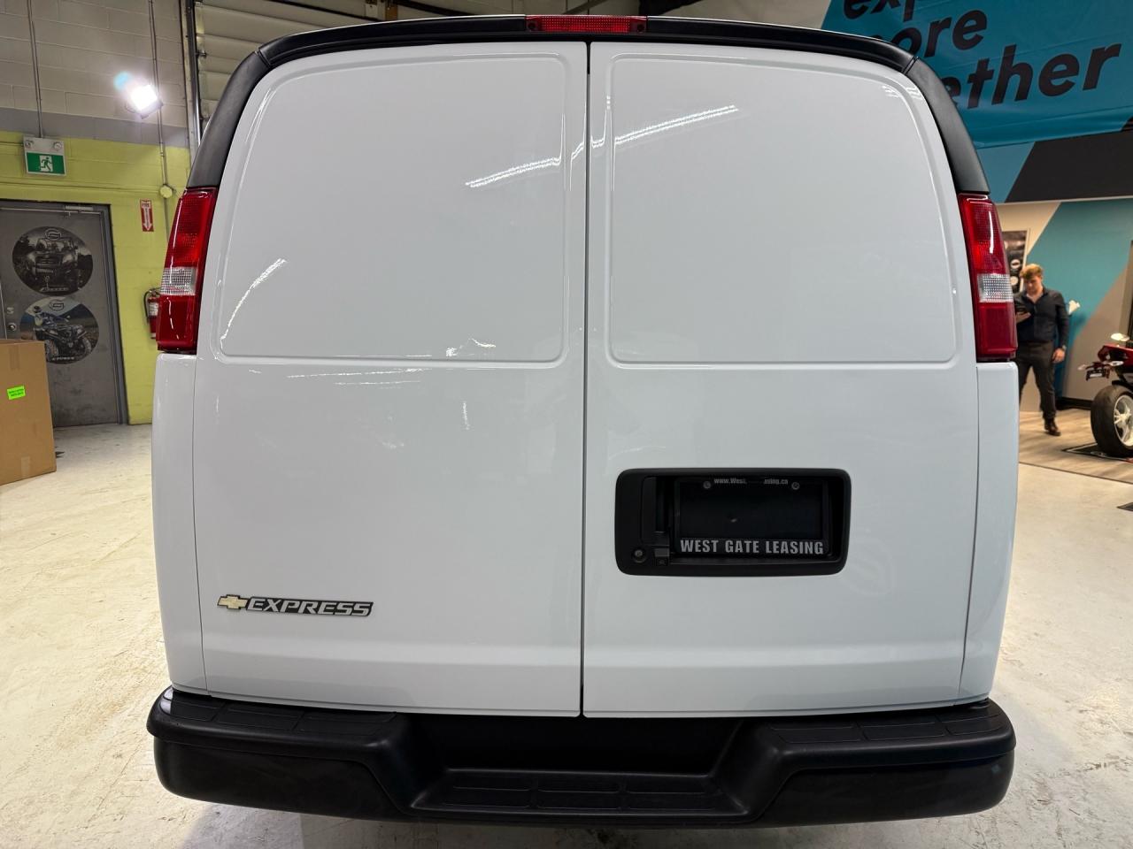 2023 Chevrolet Express 2500 135 V6   NO ACCIDENTS   WARRANTY 2028   SHELV Photo