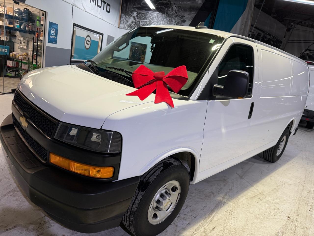 2023 Chevrolet Express 2500 135 V6   NO ACCIDENTS   WARRANTY 2028   SHELV Photo