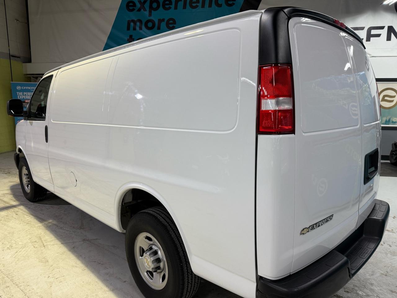 2023 Chevrolet Express 2500 135 V6   NO ACCIDENTS   WARRANTY 2028   SHELV Photo