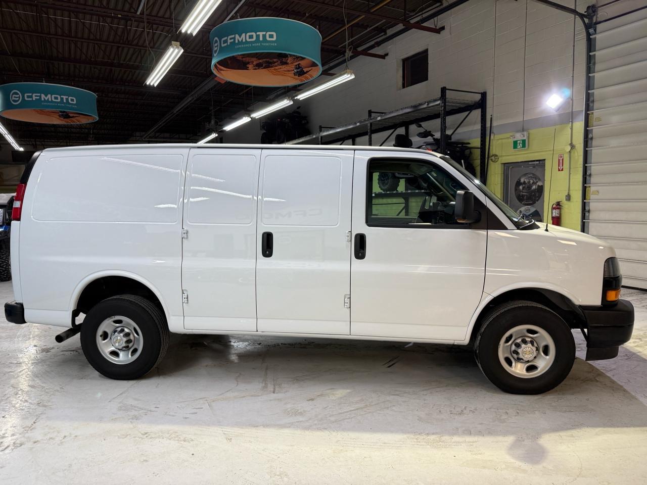 2023 Chevrolet Express 2500 135 V6   NO ACCIDENTS   WARRANTY 2028   SHELV Photo