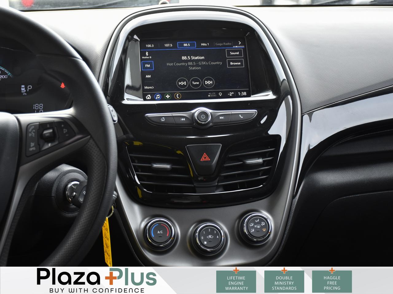 2021 Chevrolet Spark 1LT Certified   Back up camera   Alloy Rims   / Photo