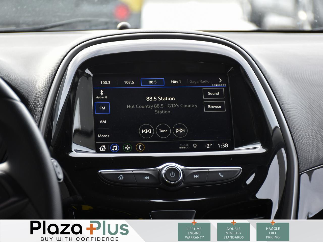 2021 Chevrolet Spark 1LT Certified   Back up camera   Alloy Rims   / Photo