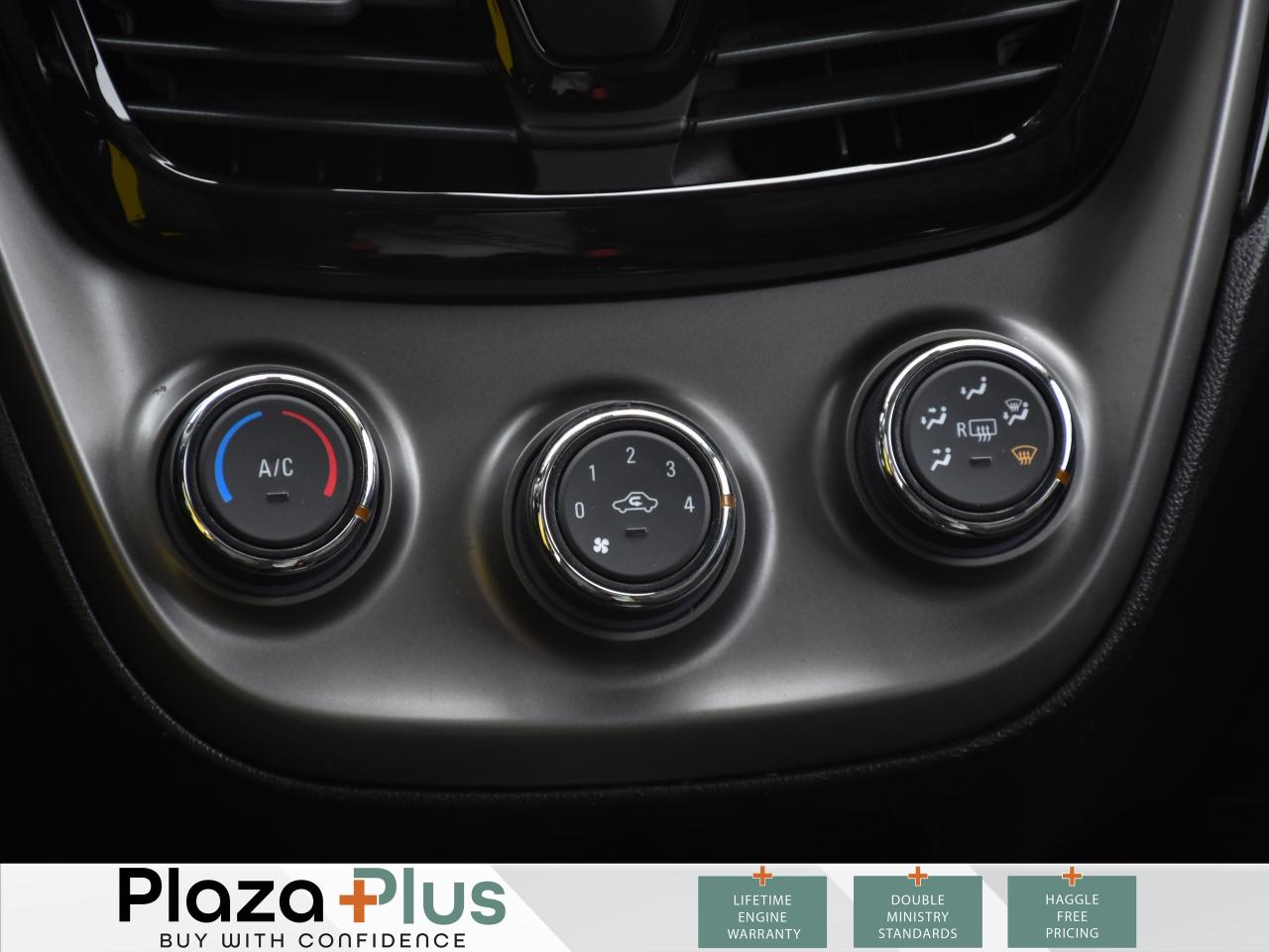 2021 Chevrolet Spark 1LT Certified   Back up camera   Alloy Rims   / Photo