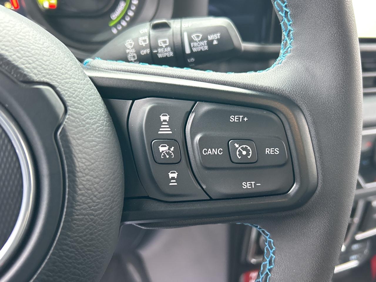 2025 Jeep Wrangler 4xe RUBICON X, PLUG IN HYBRID, TOW GROUP, CARPLAY, NAV Photo