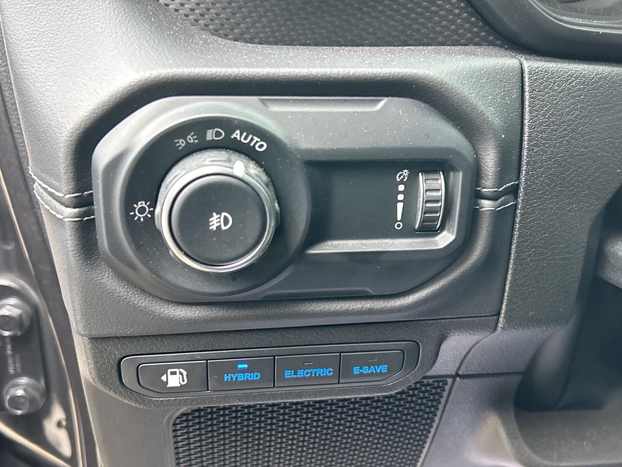 2025 Jeep Wrangler 4xe RUBICON X, PLUG IN HYBRID, TOW GROUP, CARPLAY, NAV Photo