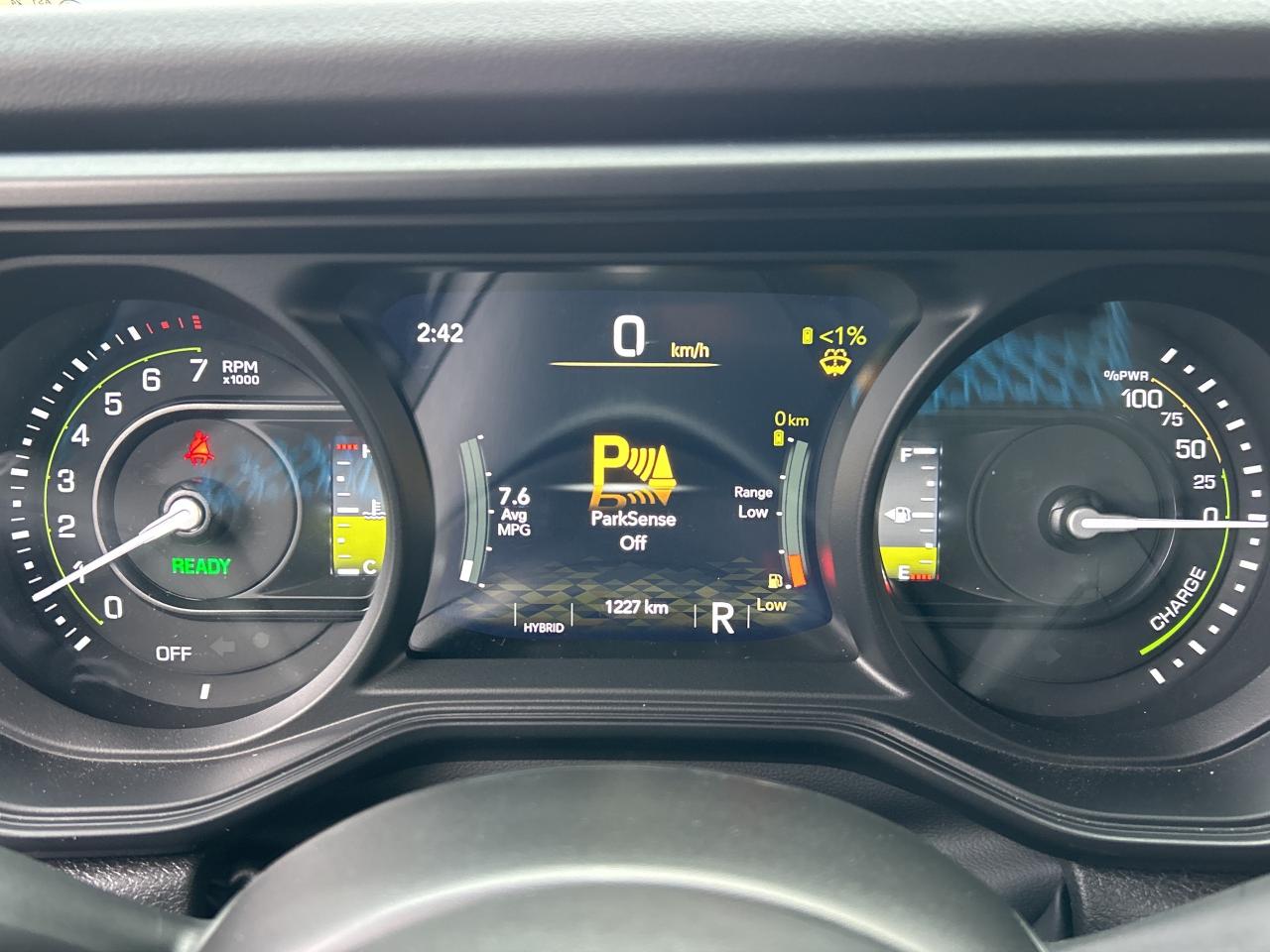 2025 Jeep Wrangler 4xe RUBICON X, PLUG IN HYBRID, TOW GROUP, CARPLAY, NAV Photo