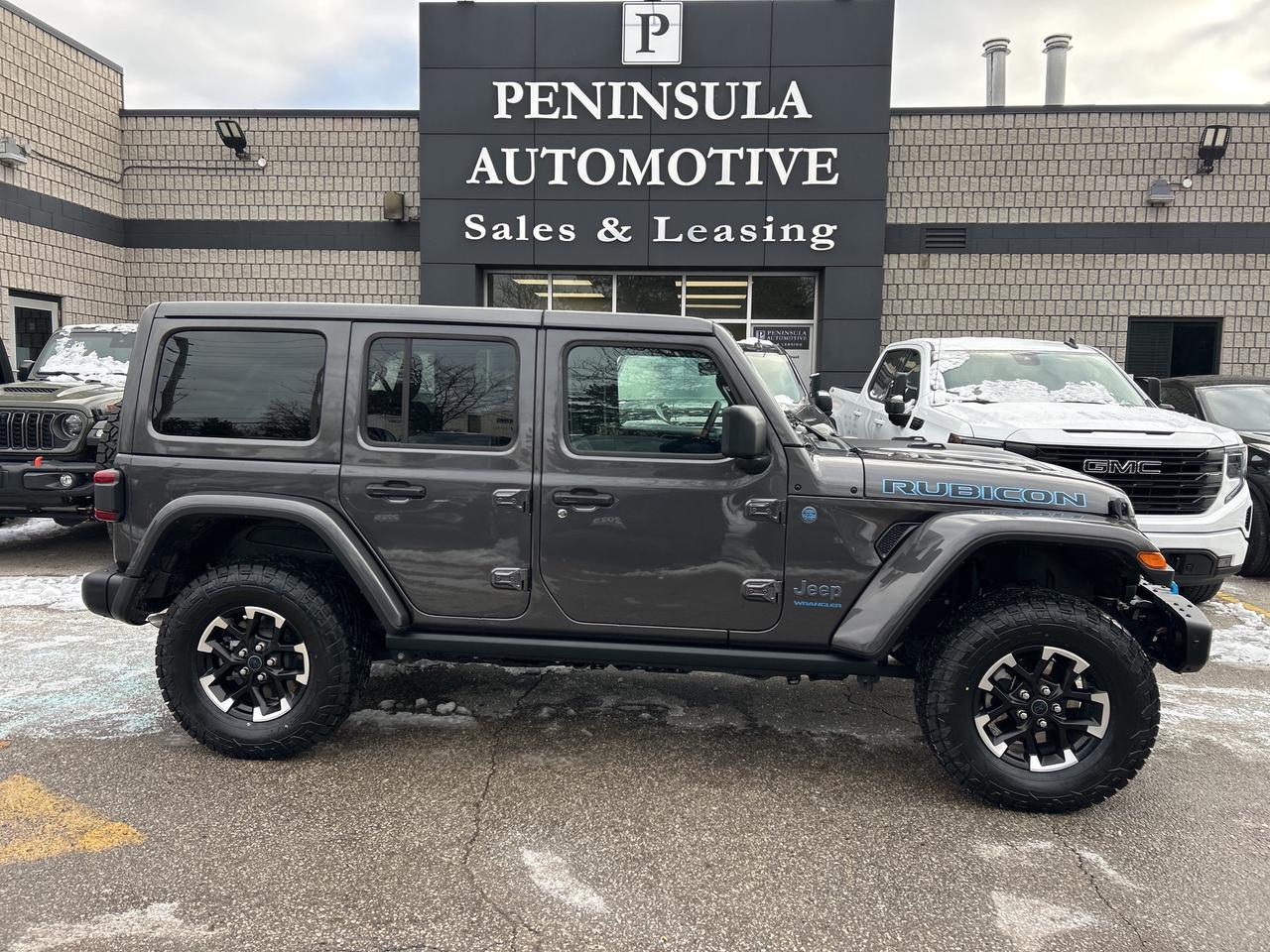 2025 Jeep Wrangler 4xe RUBICON X, PLUG IN HYBRID, TOW GROUP, CARPLAY, NAV Photo3