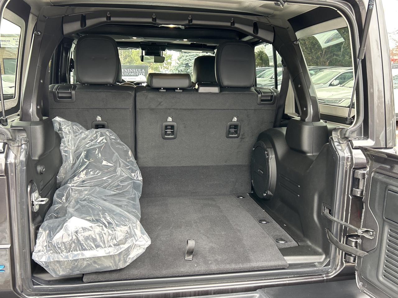 2025 Jeep Wrangler 4xe RUBICON X, PLUG IN HYBRID, TOW GROUP, CARPLAY, NAV Photo