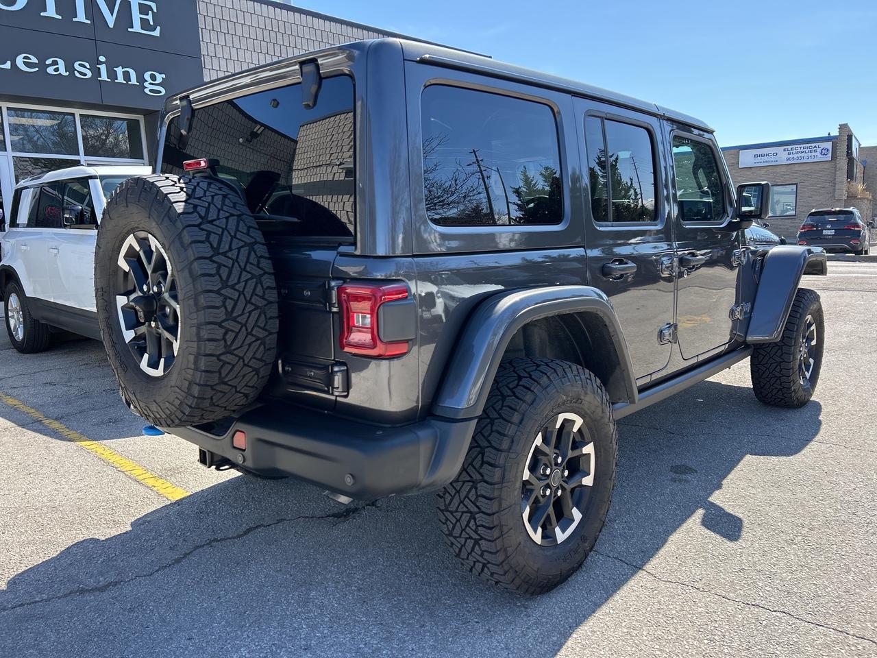 2025 Jeep Wrangler 4xe RUBICON X, PLUG IN HYBRID, POWERBOX, CARPLAY Photo3