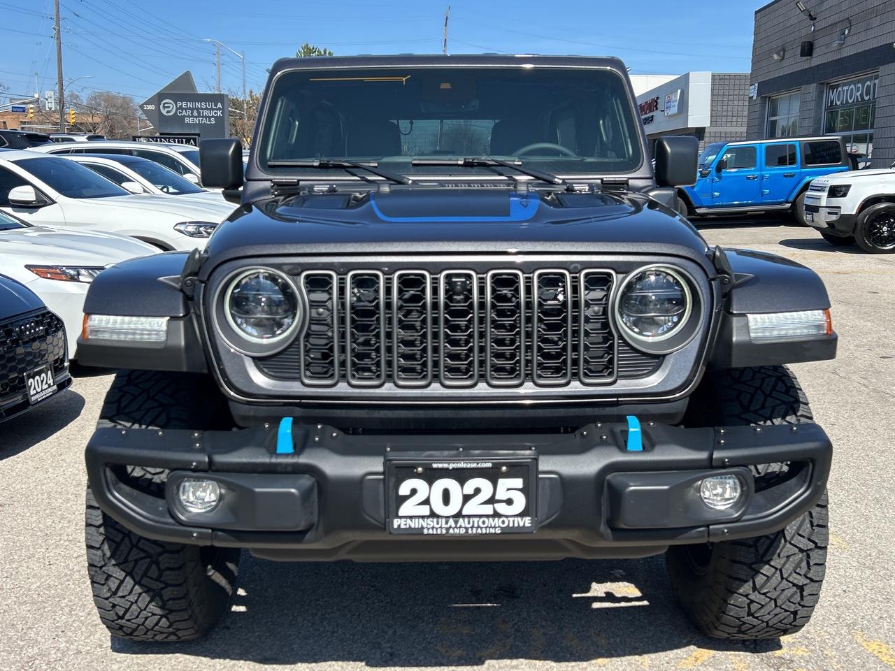 2025 Jeep Wrangler 4xe RUBICON X, PLUG IN HYBRID, POWERBOX, CARPLAY Photo