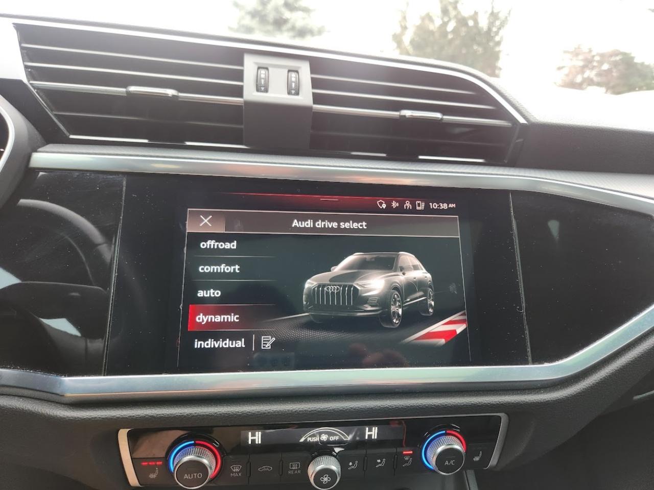2022 Audi Q3 VORSPRUNG, NEW TIRES, CARPLAY, PANO, BLIND SPOT Photo