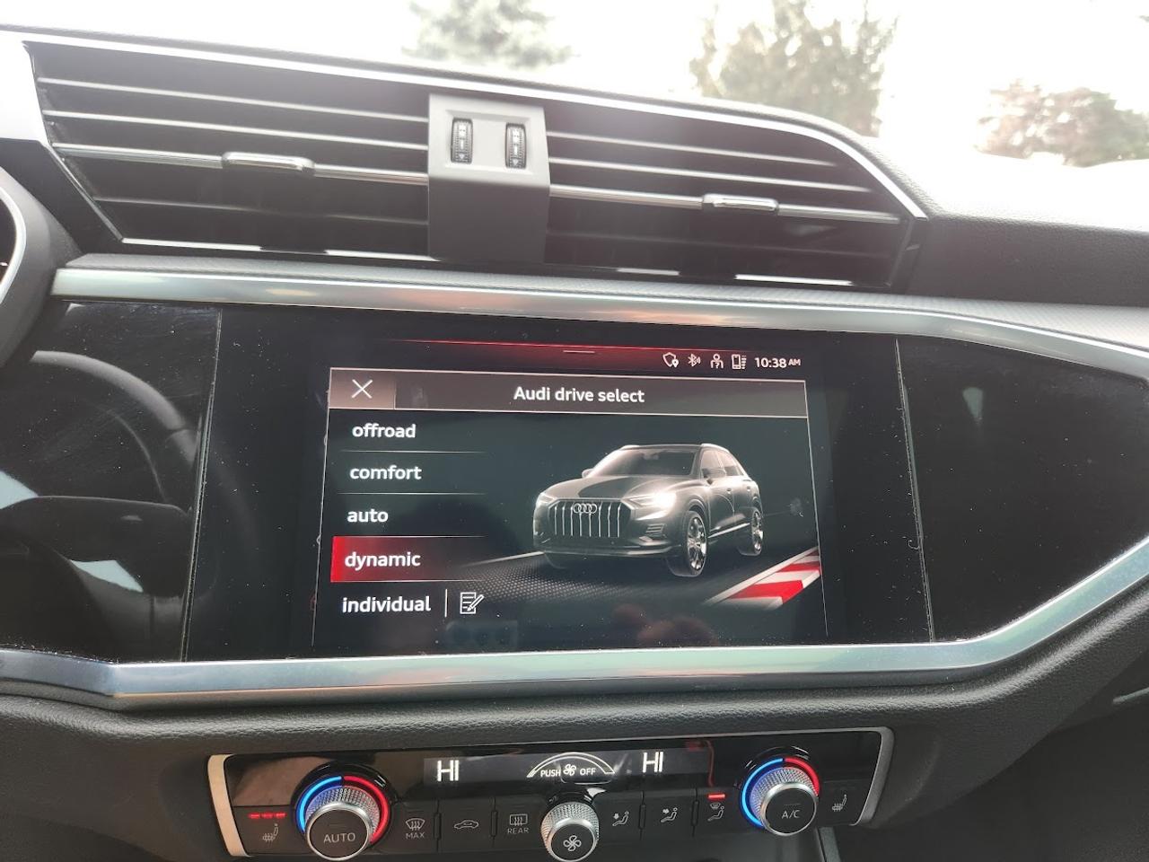 2022 Audi Q3 VORSPRUNG, NEW TIRES, CARPLAY, PANO, BLIND SPOT Photo