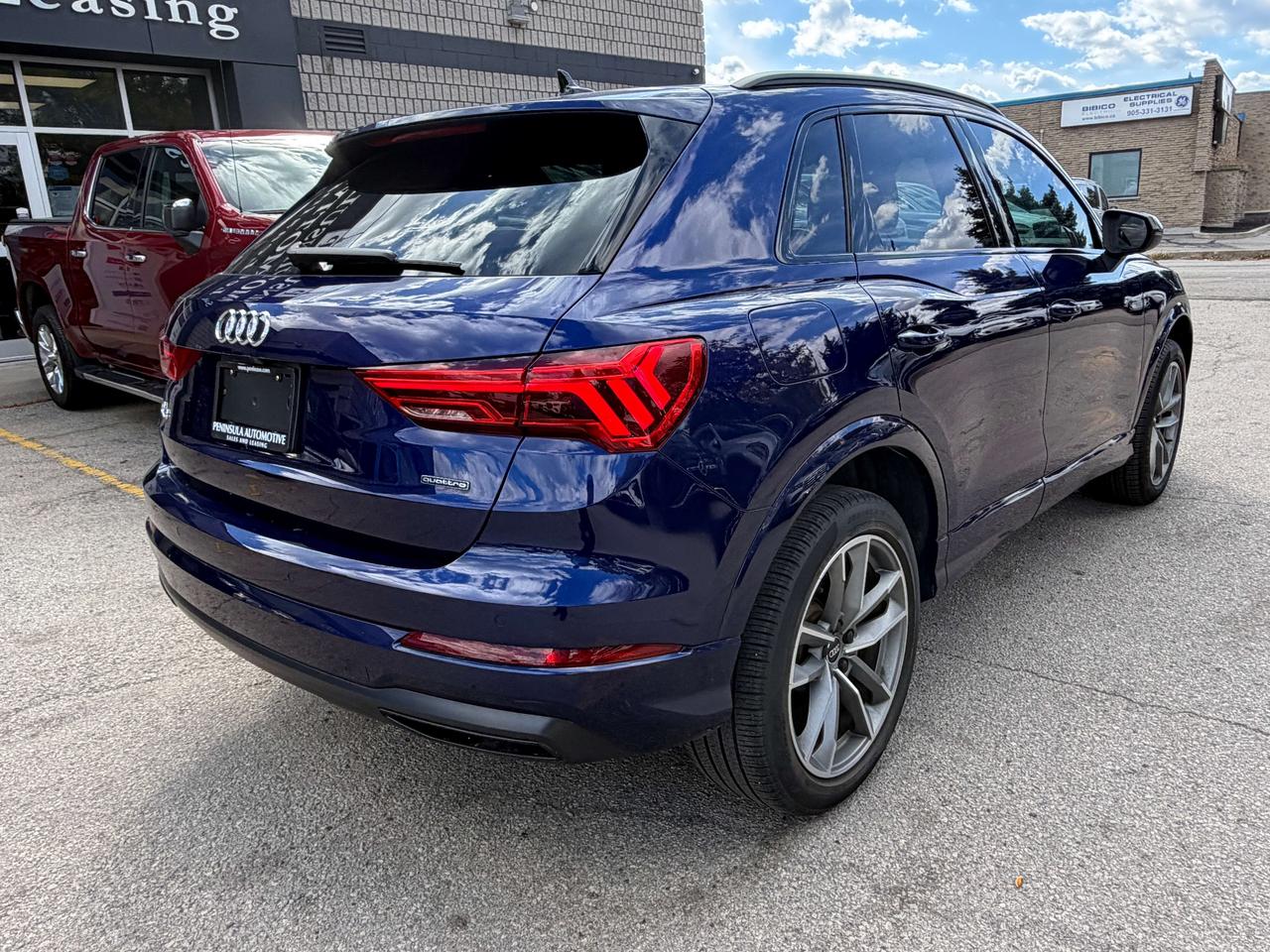 2022 Audi Q3 VORSPRUNG, NEW TIRES, CARPLAY, PANO, BLIND SPOT Photo