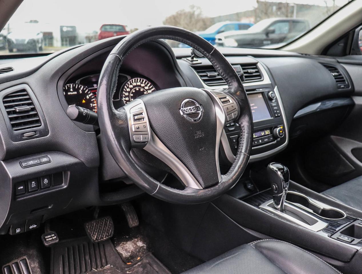 2017 Nissan Altima 2.5 SL Photo