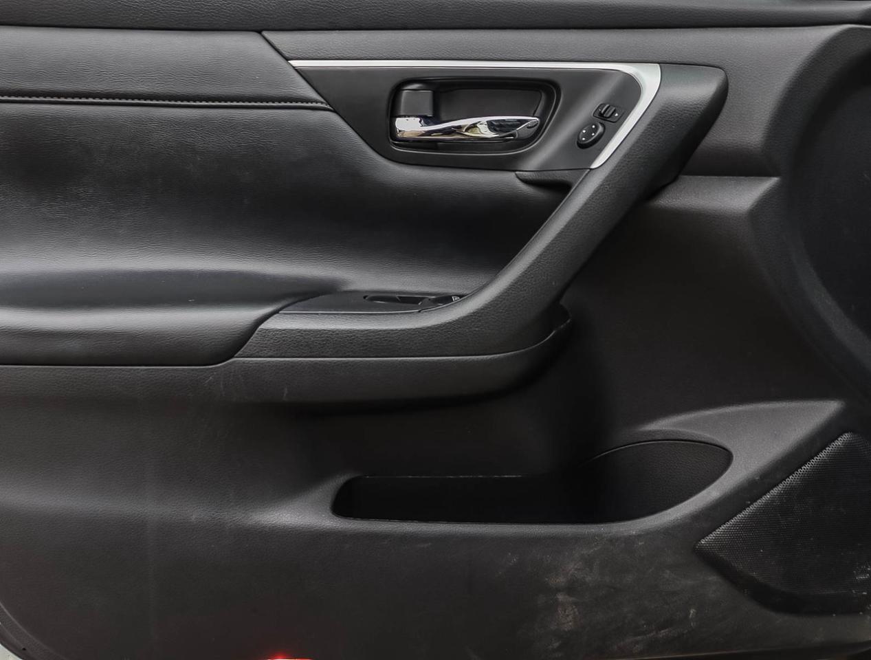 2017 Nissan Altima 2.5 SL Photo