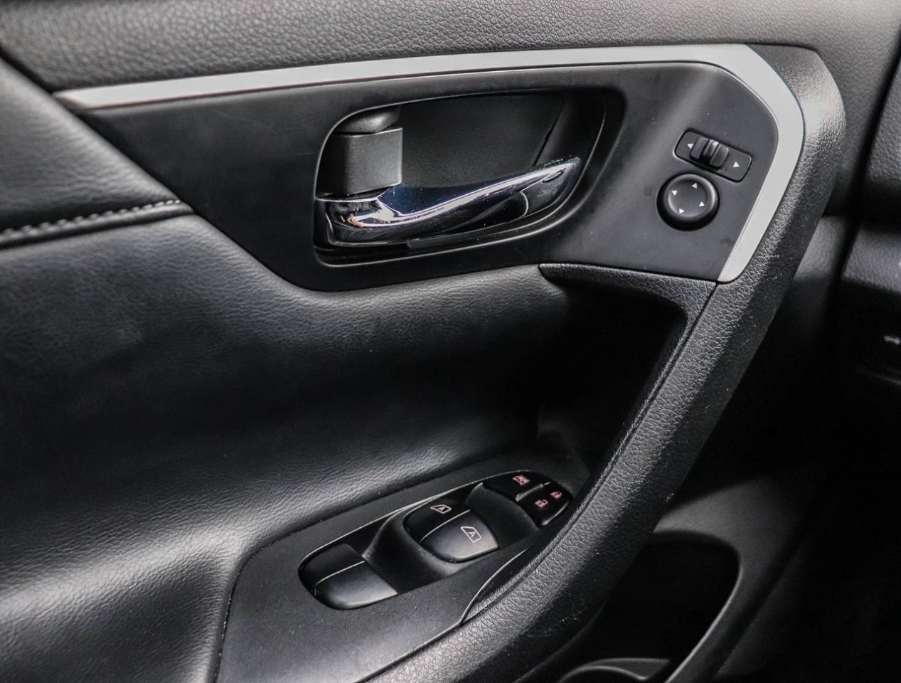 2017 Nissan Altima 2.5 SL Photo