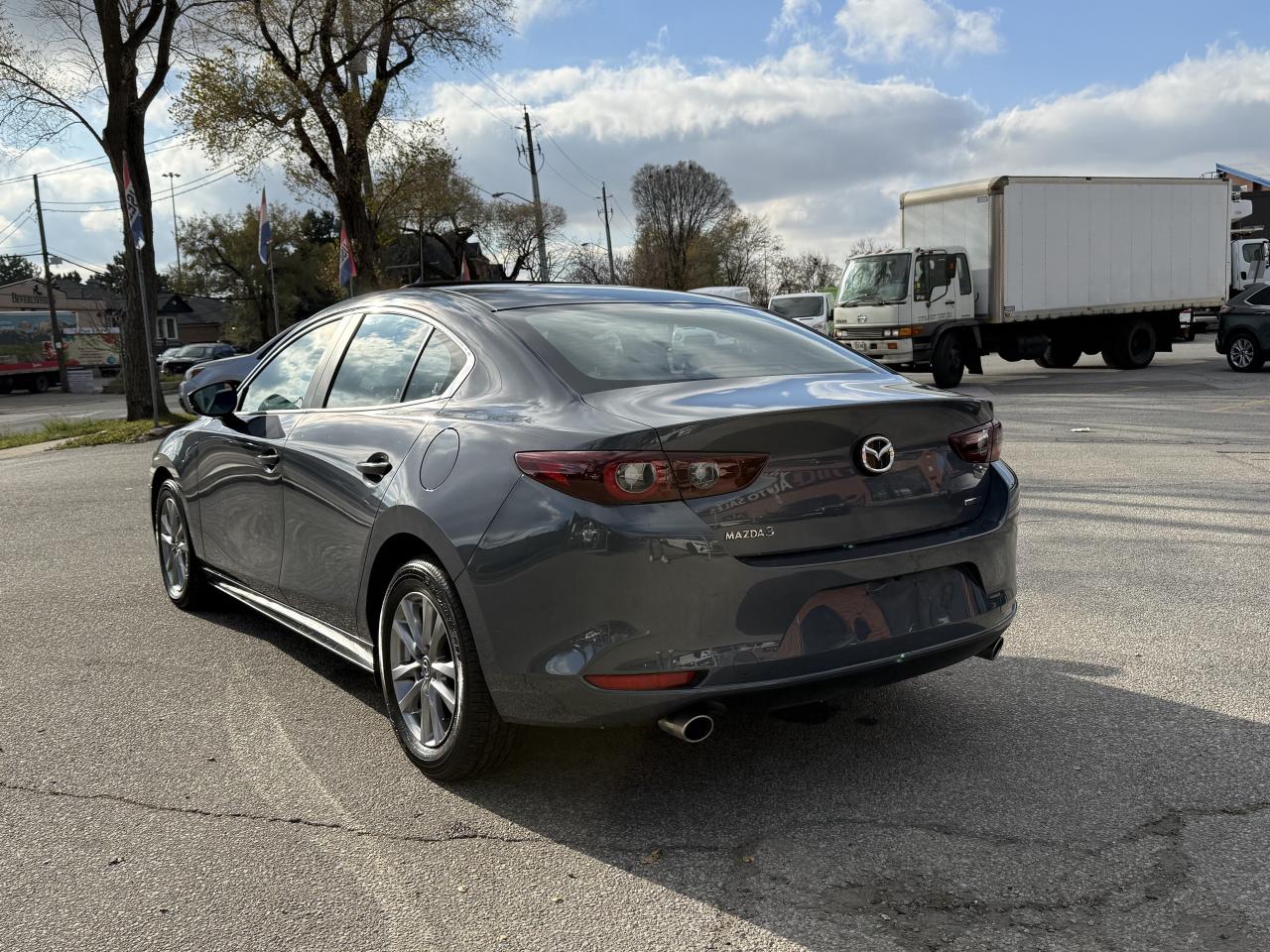 2025 Mazda MAZDA3 No Accidents l Mazda Warranty l One Owner l Photo