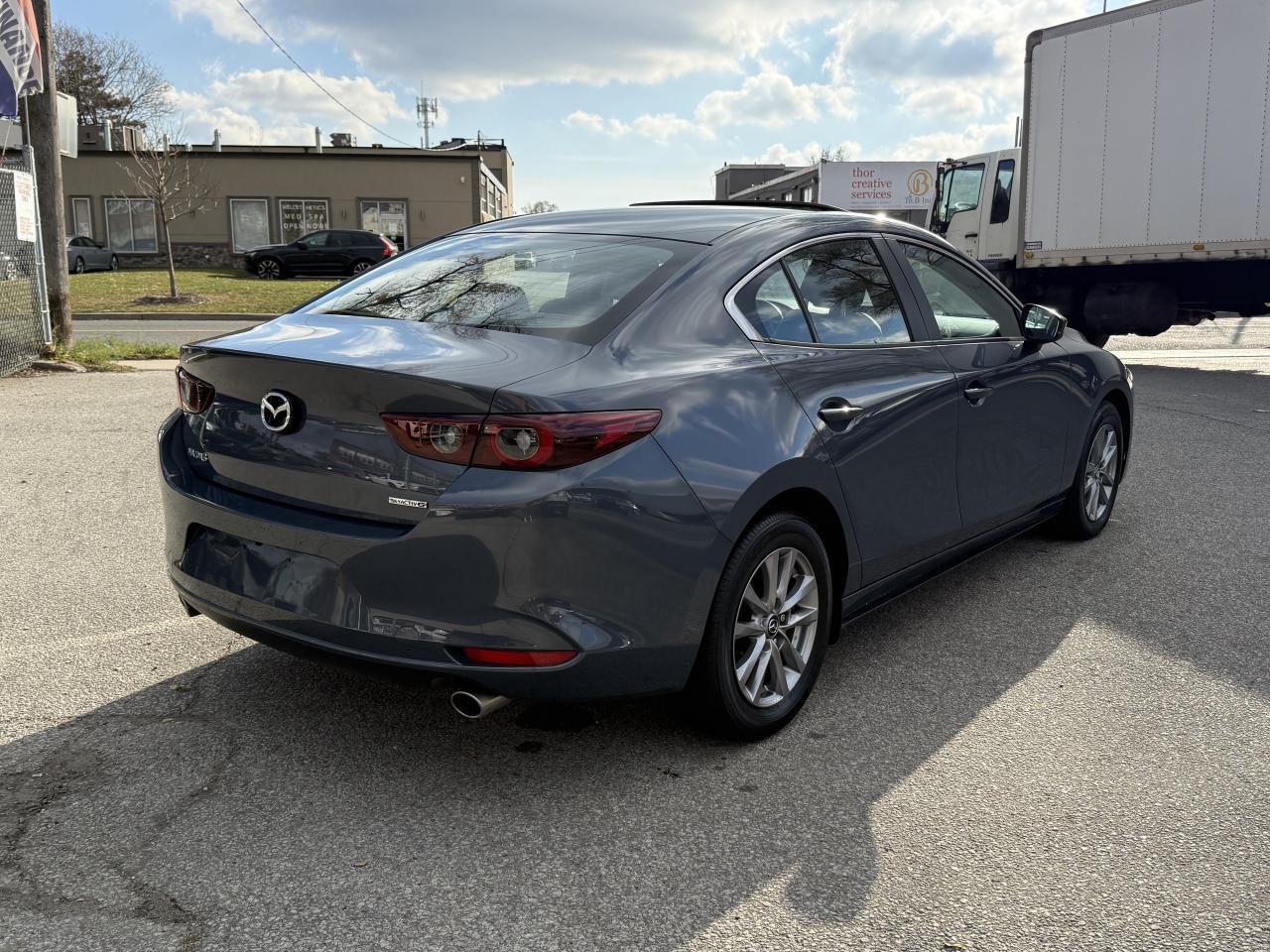 2025 Mazda MAZDA3 No Accidents l Mazda Warranty l One Owner l Photo