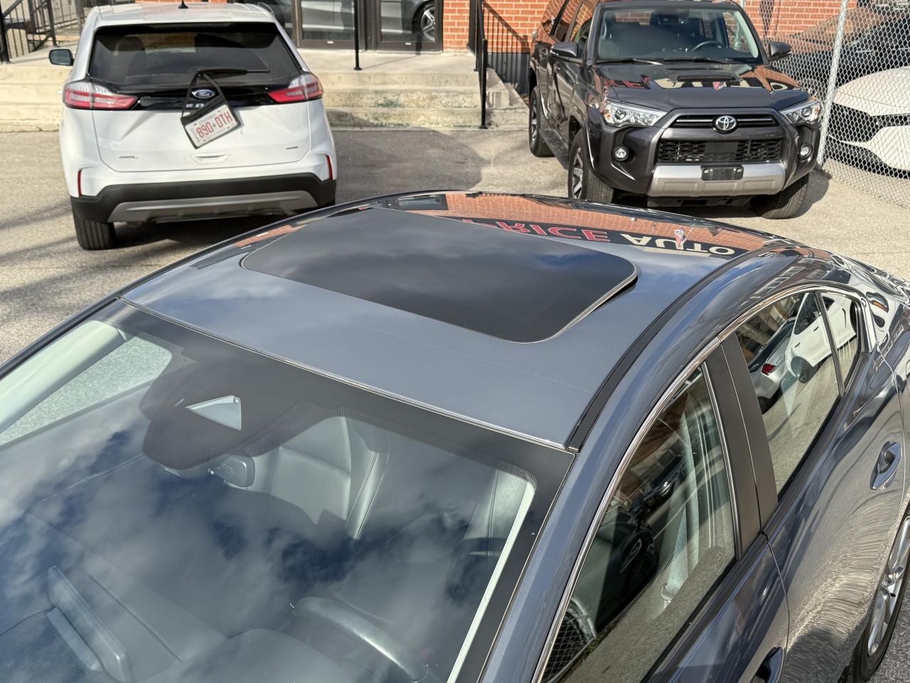 2025 Mazda MAZDA3 No Accidents l Mazda Warranty l One Owner l Photo