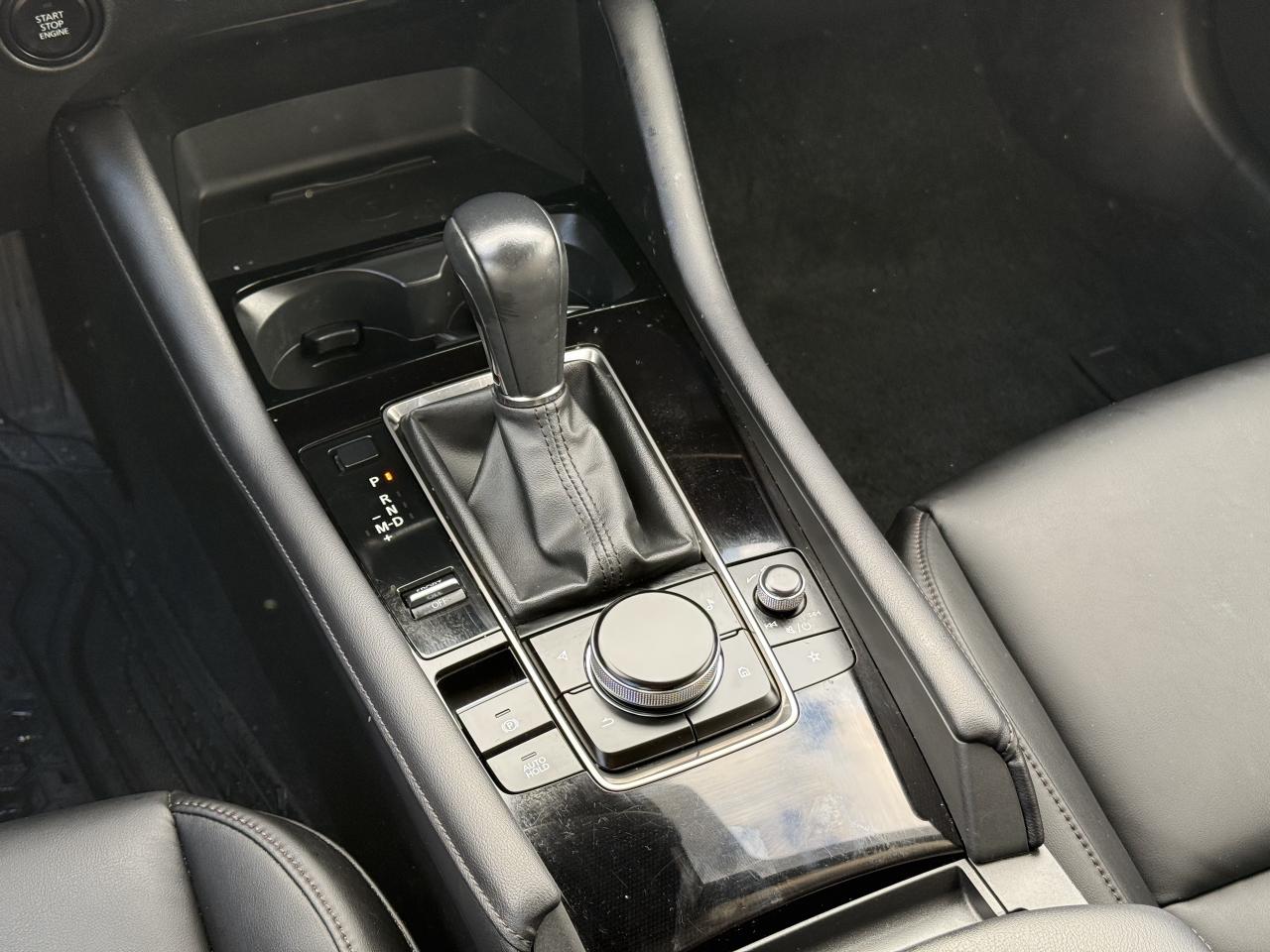 2025 Mazda MAZDA3 No Accidents l Mazda Warranty l One Owner l Photo