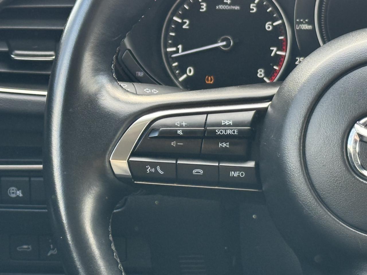 2025 Mazda MAZDA3 No Accidents l Mazda Warranty l One Owner l Photo