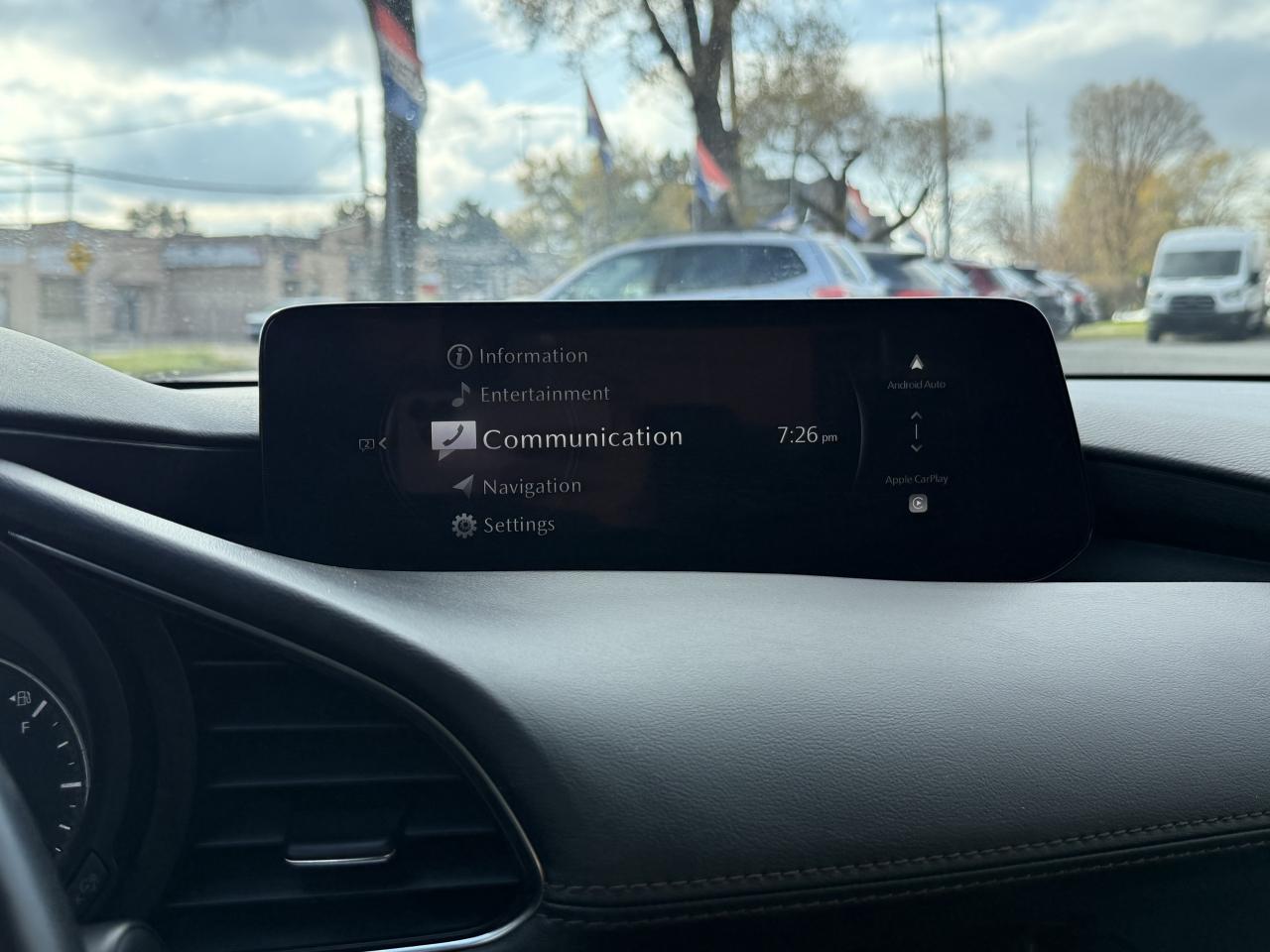 2025 Mazda MAZDA3 No Accidents l Mazda Warranty l One Owner l Photo