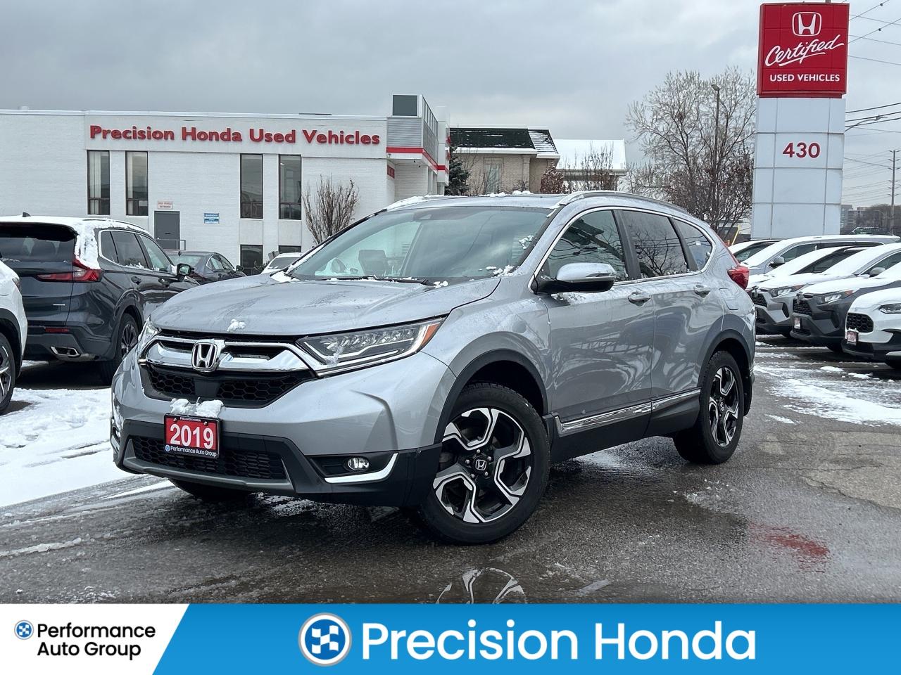 2019 Honda CR-V Touring  Navi  Leather Sunroof  Rear Camera Photo0