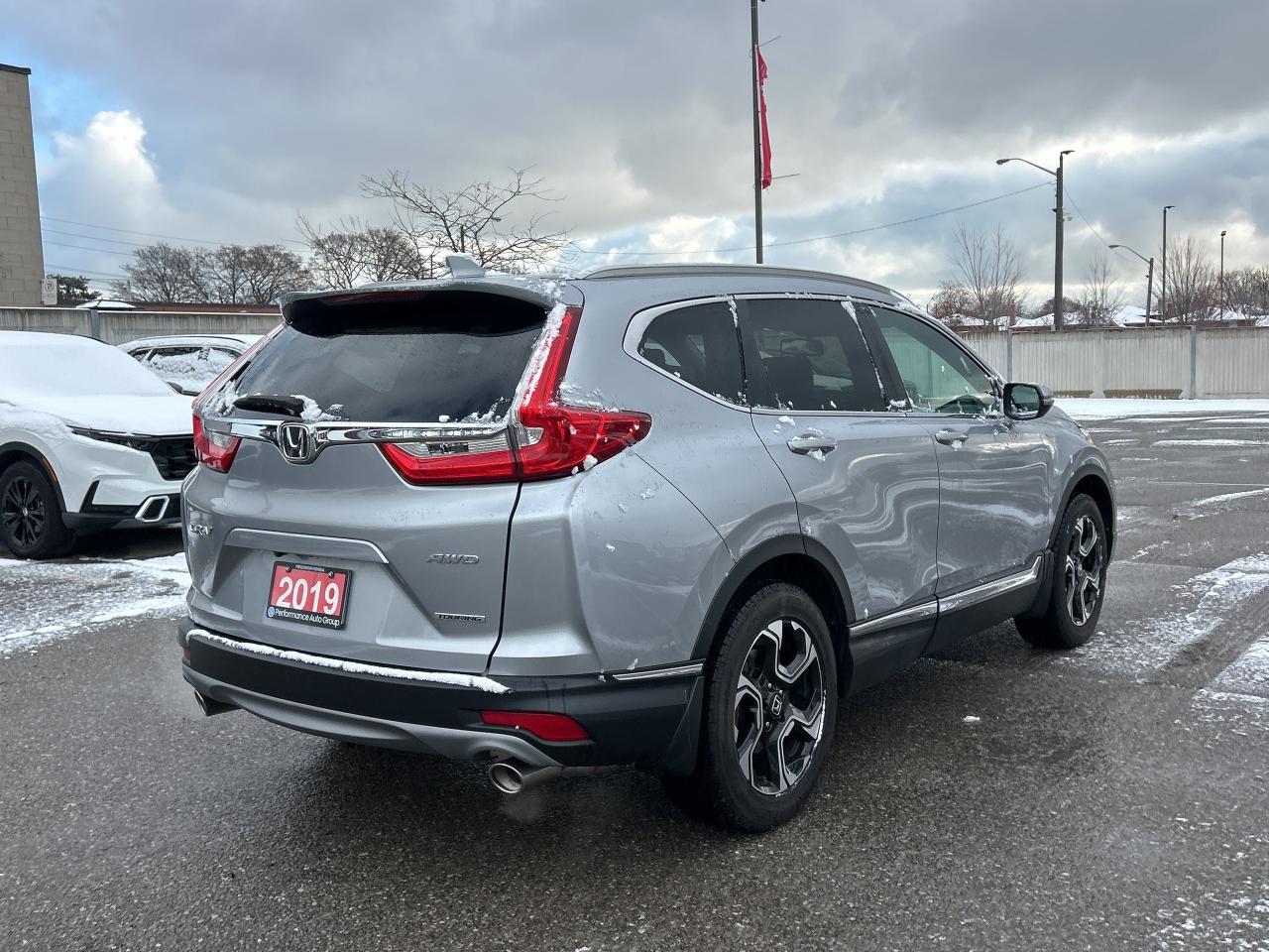 2019 Honda CR-V Touring  Navi  Leather Sunroof  Rear Camera Photo