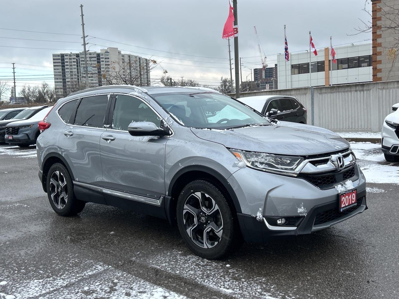 2019 Honda CR-V Touring  Navi  Leather Sunroof  Rear Camera Photo