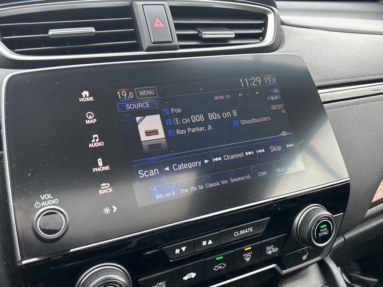 2019 Honda CR-V Touring  Navi  Leather Sunroof  Rear Camera Photo