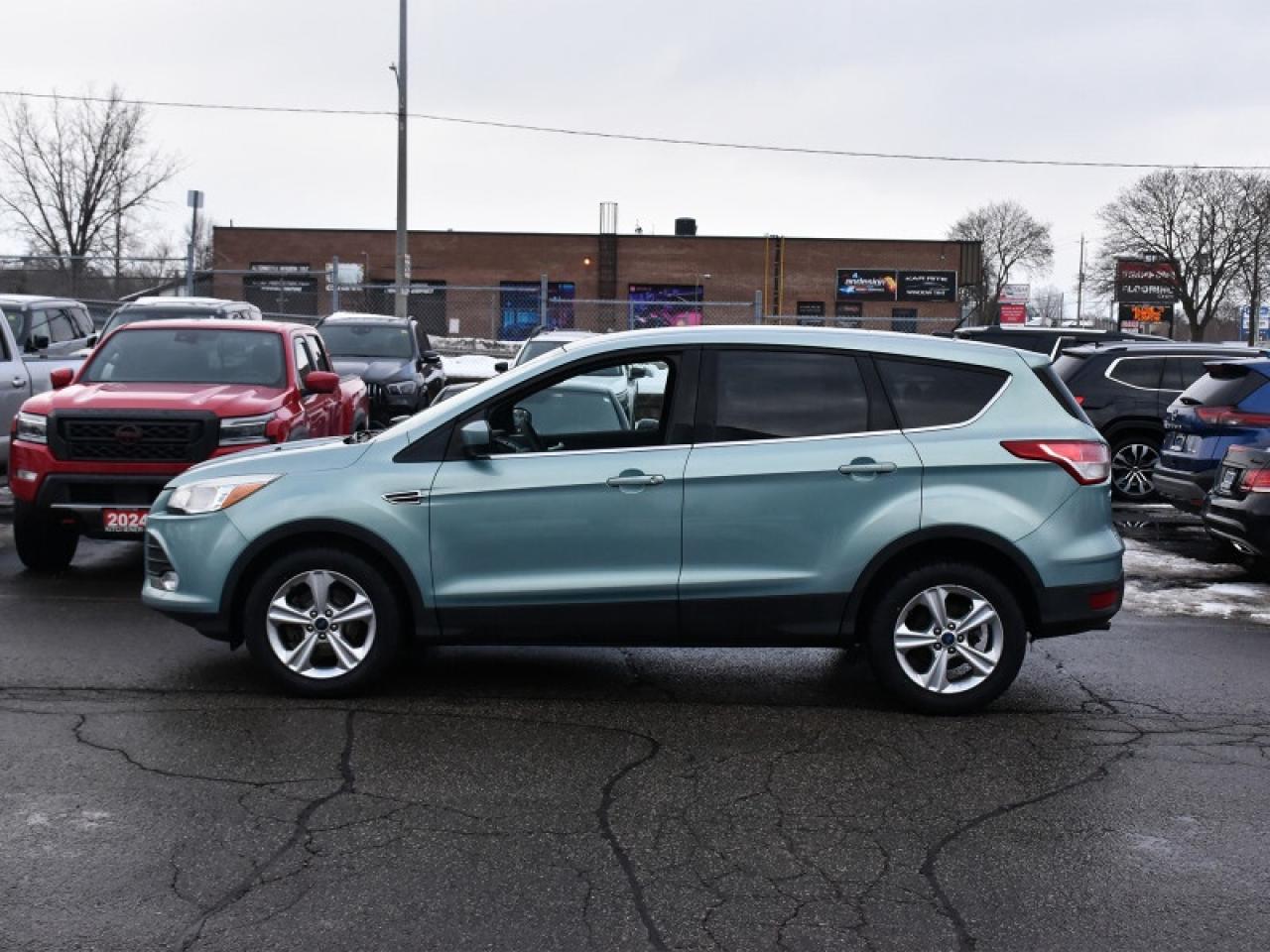 2013 Ford Escape SE   Low Milage   Cruise Control   Keyless Entry Photo2