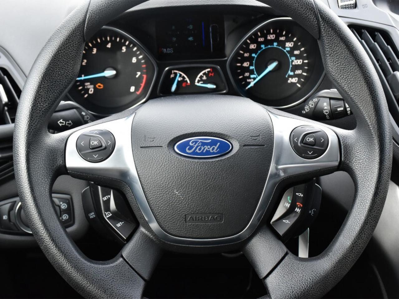 2013 Ford Escape SE   Low Milage   Cruise Control   Keyless Entry Photo