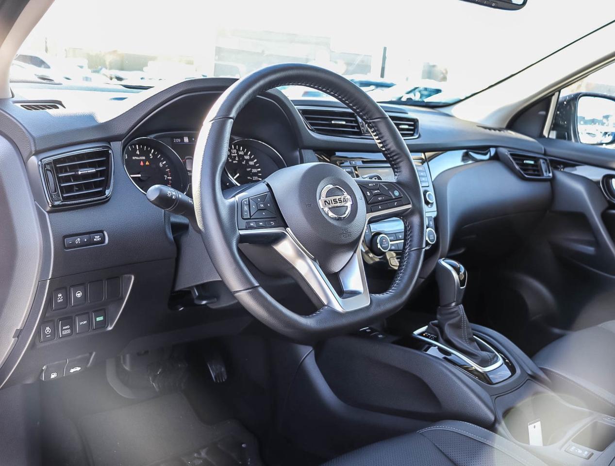 2023 Nissan Qashqai SL Photo