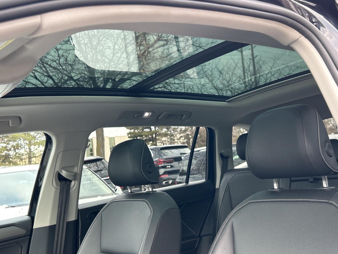 2024 Volkswagen Tiguan NEW TIRES & BRAKES, PANOROOF,CARPLAY, REMOTE START Photo