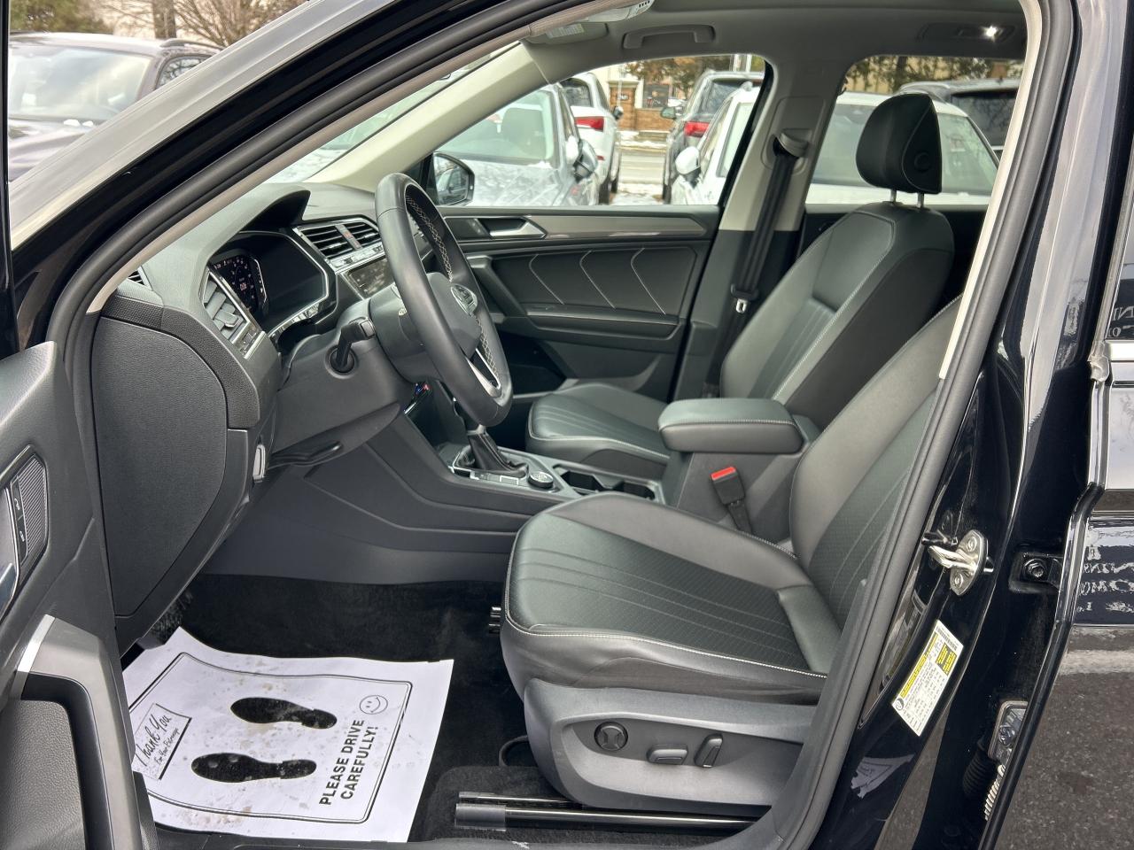 2024 Volkswagen Tiguan NEW TIRES & BRAKES, PANOROOF,CARPLAY, REMOTE START Photo