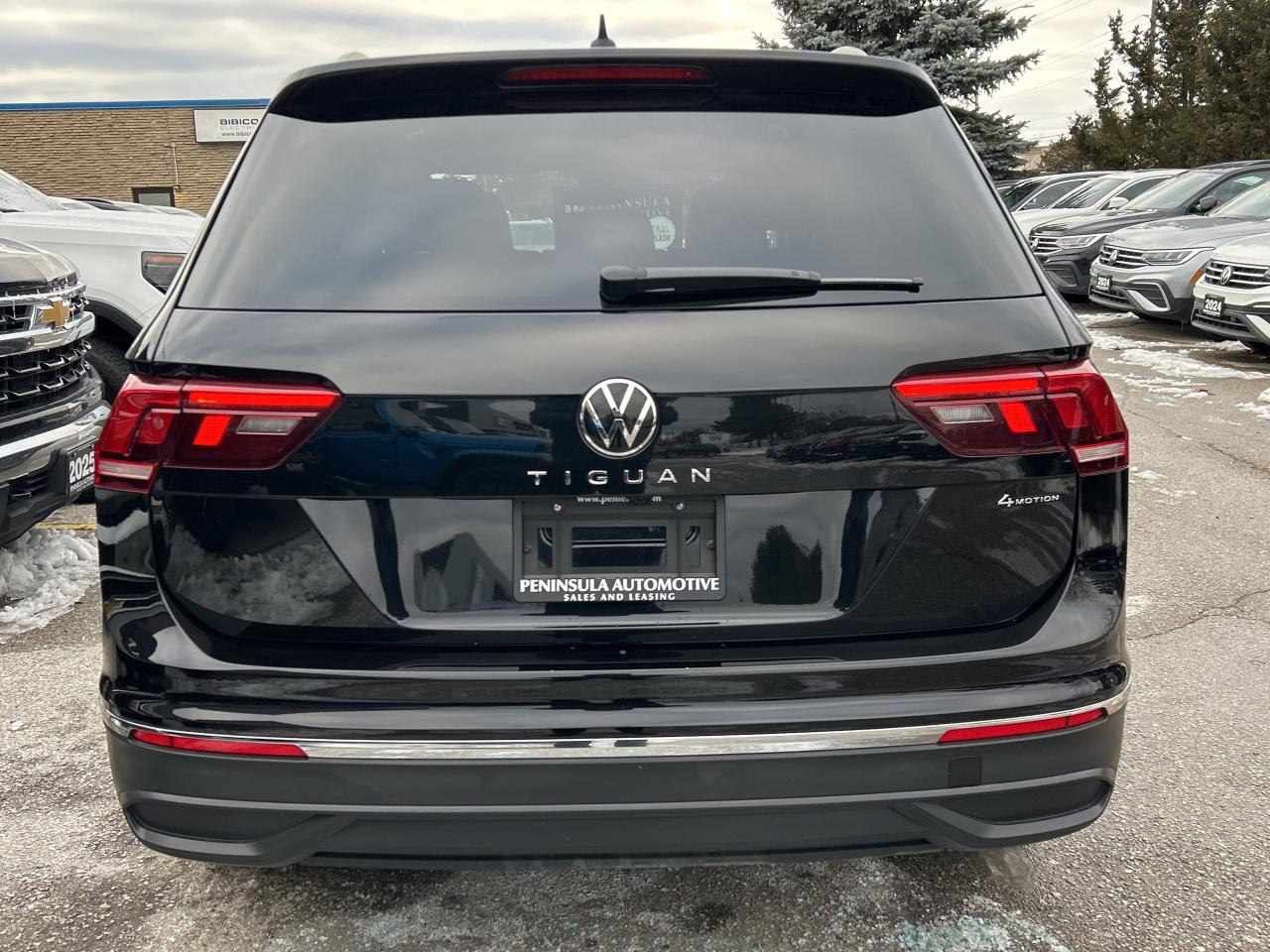 2024 Volkswagen Tiguan NEW TIRES & BRAKES, PANOROOF,CARPLAY, REMOTE START Photo