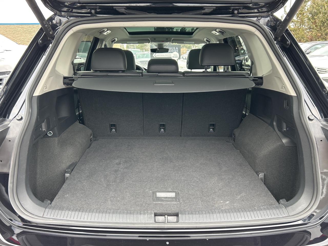 2024 Volkswagen Tiguan NEW TIRES & BRAKES, PANOROOF,CARPLAY, REMOTE START Photo