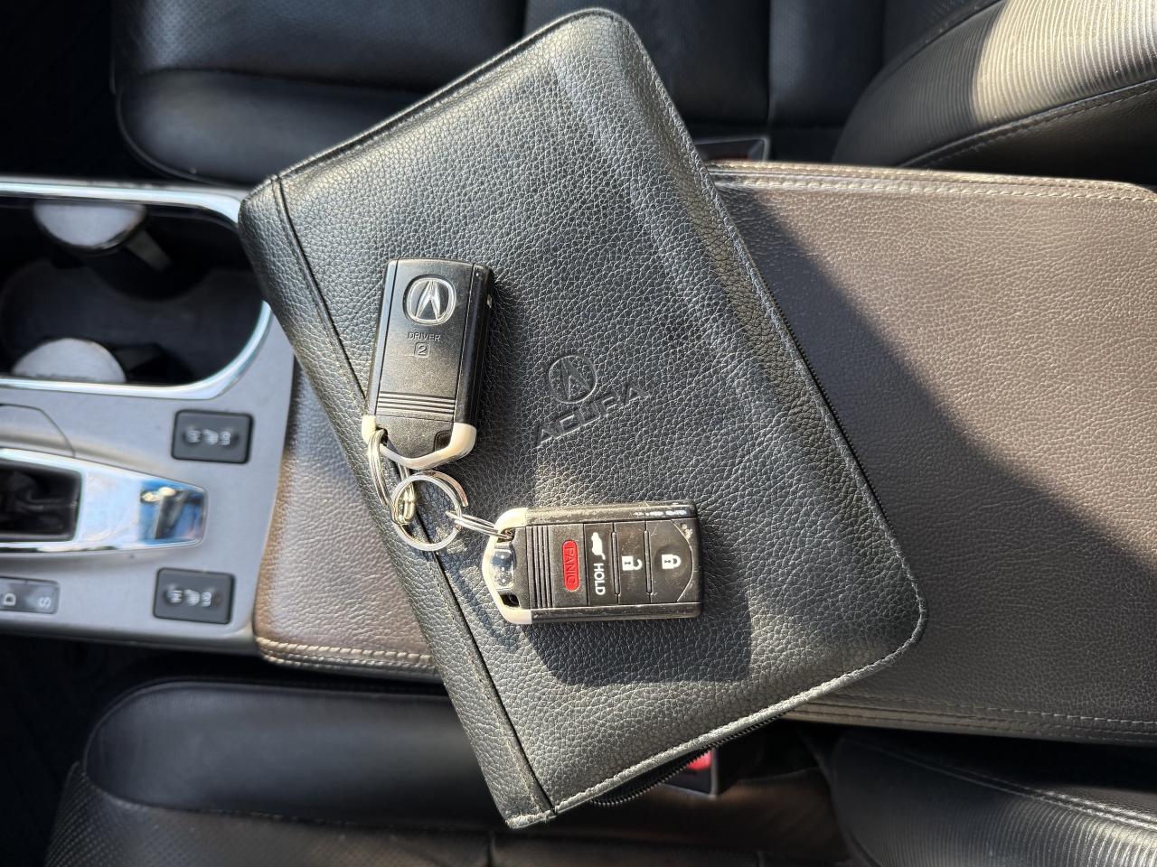 2013 Acura RDX Tech-Pkg l AWD l 2 Owners l Low Km l Leather l Photo