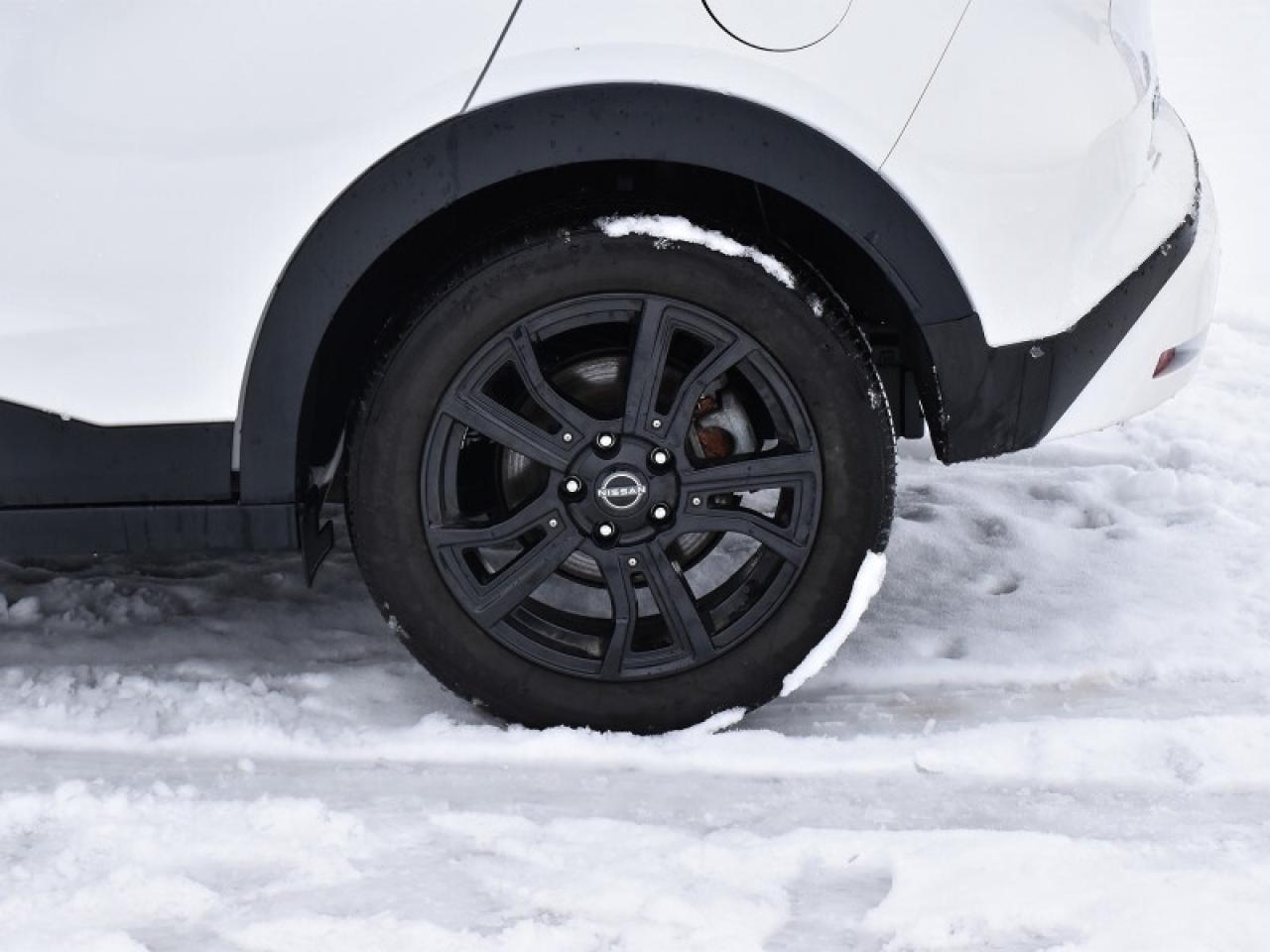 2023 Nissan Kicks SR Premium   Bose   Leather   Nav   Sunroof   360 Photo