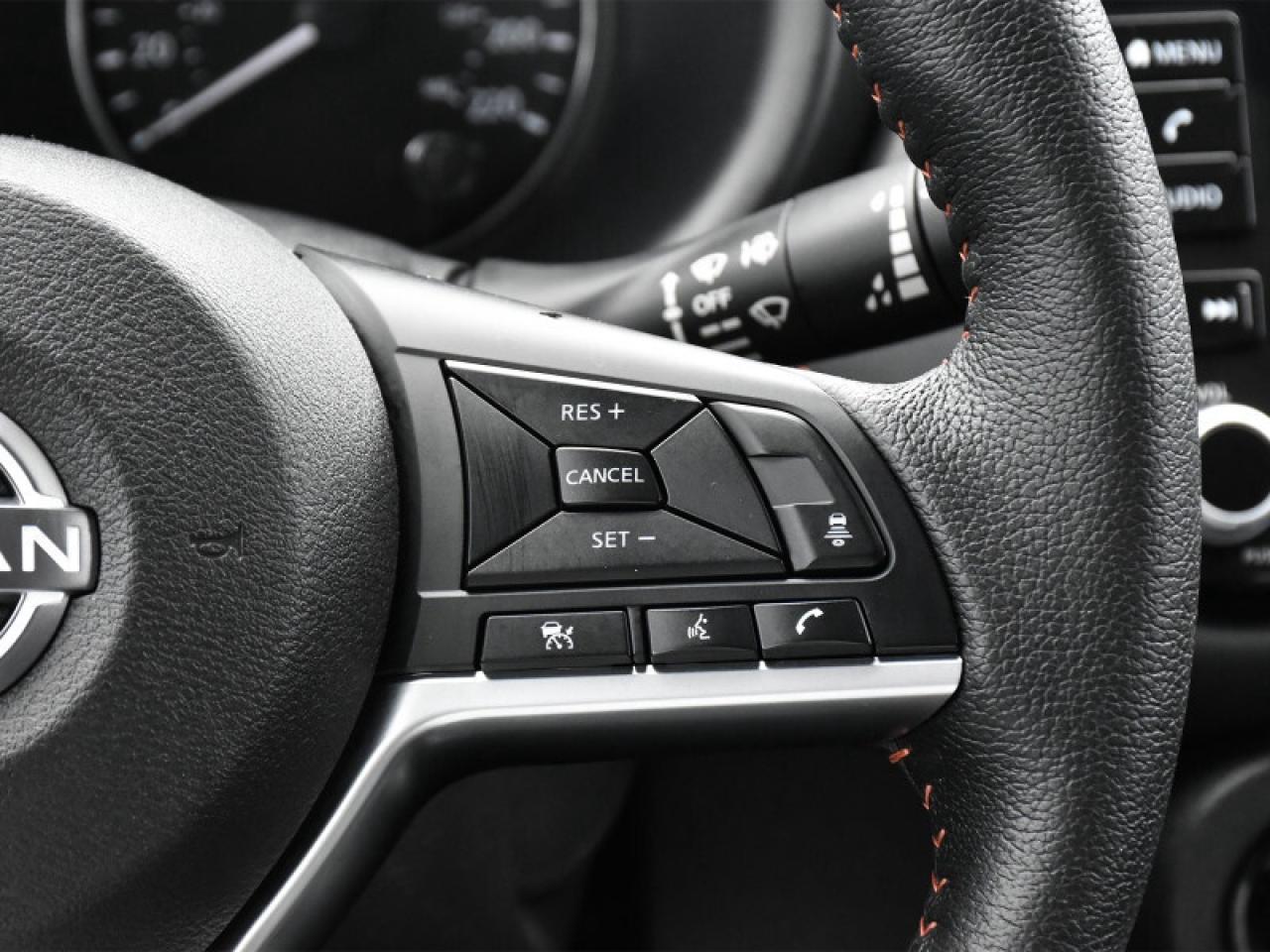 2023 Nissan Kicks SR Premium   Bose   Leather   Nav   Sunroof   360 Photo