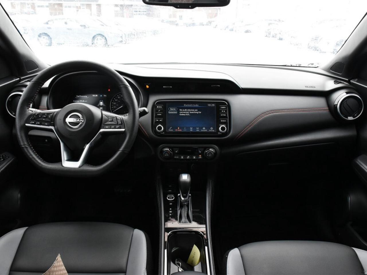 2023 Nissan Kicks SR Premium   Bose   Leather   Nav   Sunroof   360 Photo