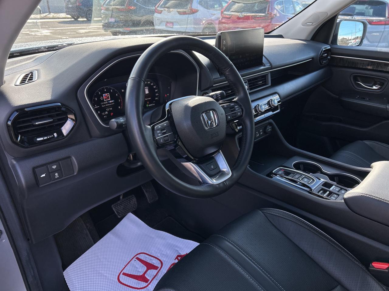 2025 Honda Pilot Touring Leather Sunroof Carplay Bose Audio Photo