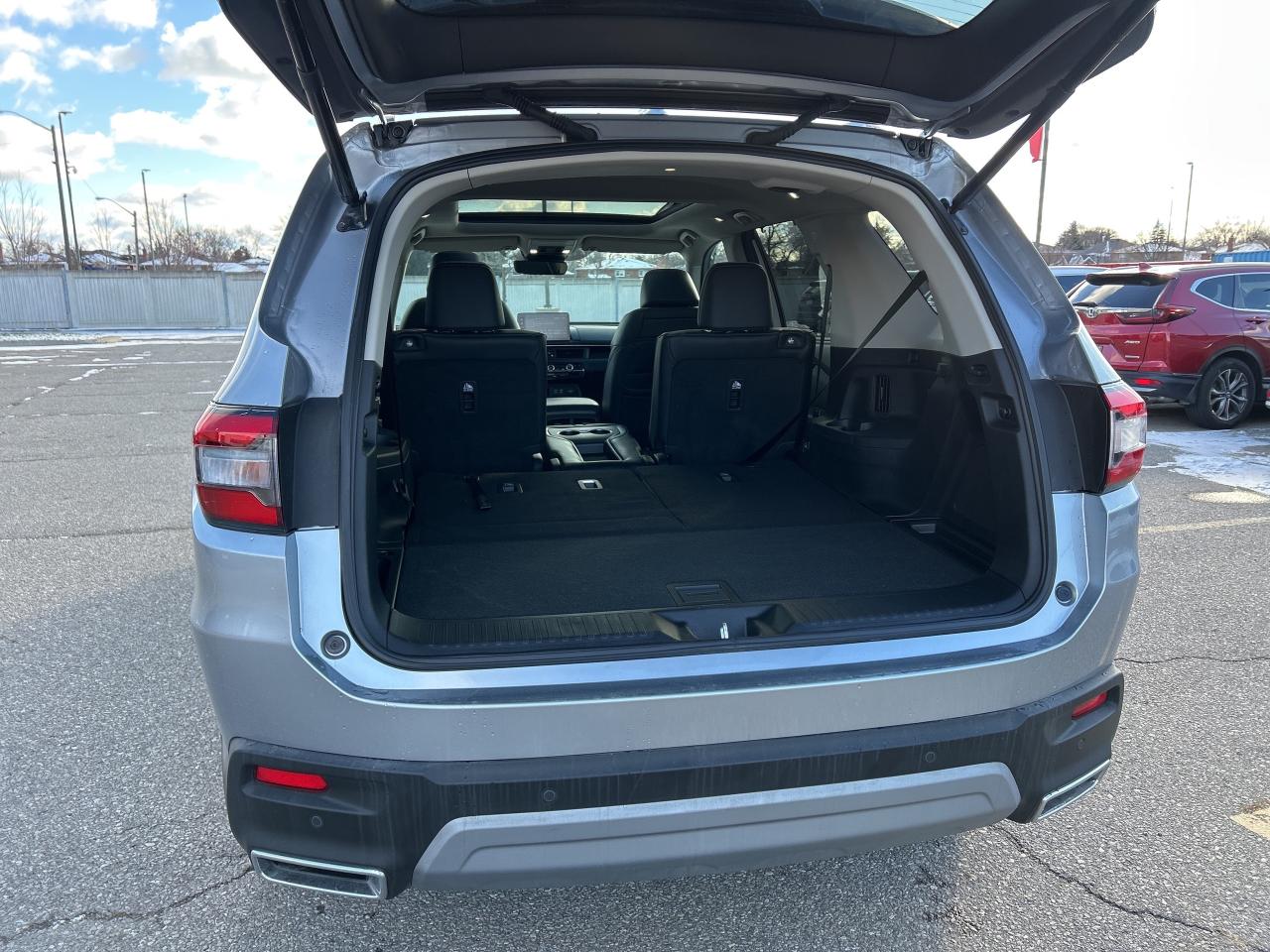 2025 Honda Pilot Touring Leather Sunroof Carplay Bose Audio Photo